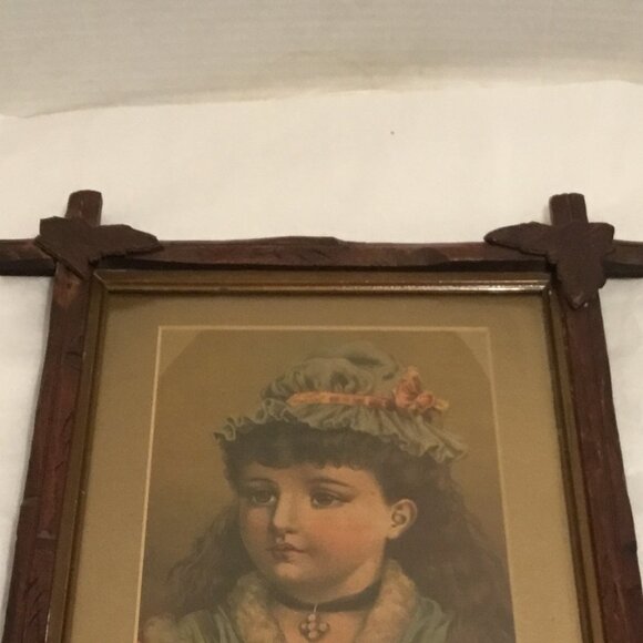 Gorgeous antique framed picture of little girl - tramp or prison art frame - Picture 4 of 9